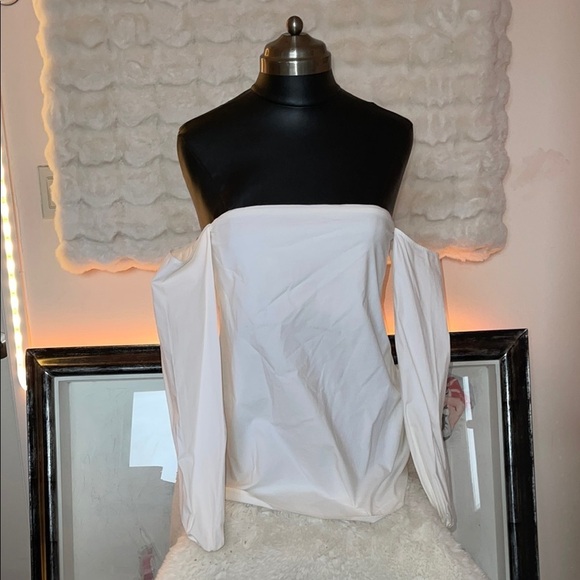 Elegant Off-Shoulder White Top - Picture 1 of 10